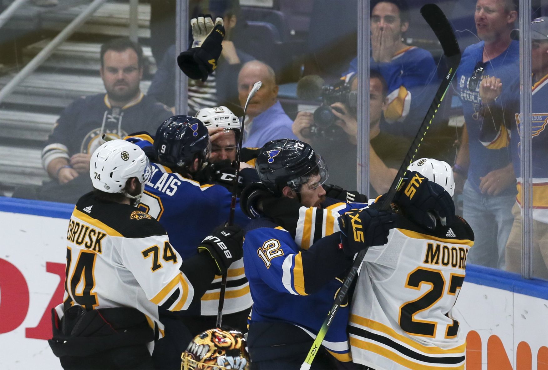 Blues fight for the cup in Game 6 of the Stanley Cup Finals